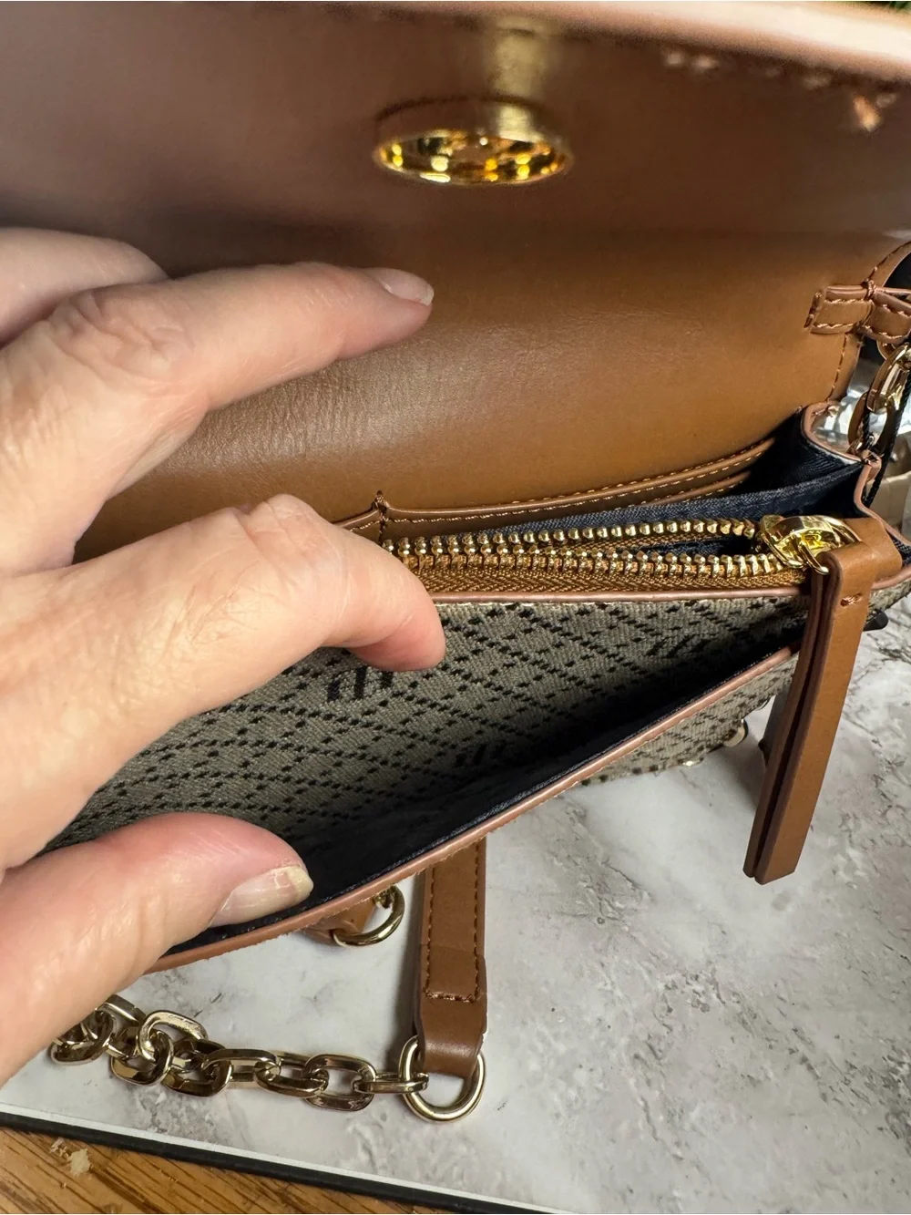 Tommy Hilfiger Tan & Beige Signature Crossbody Wallet